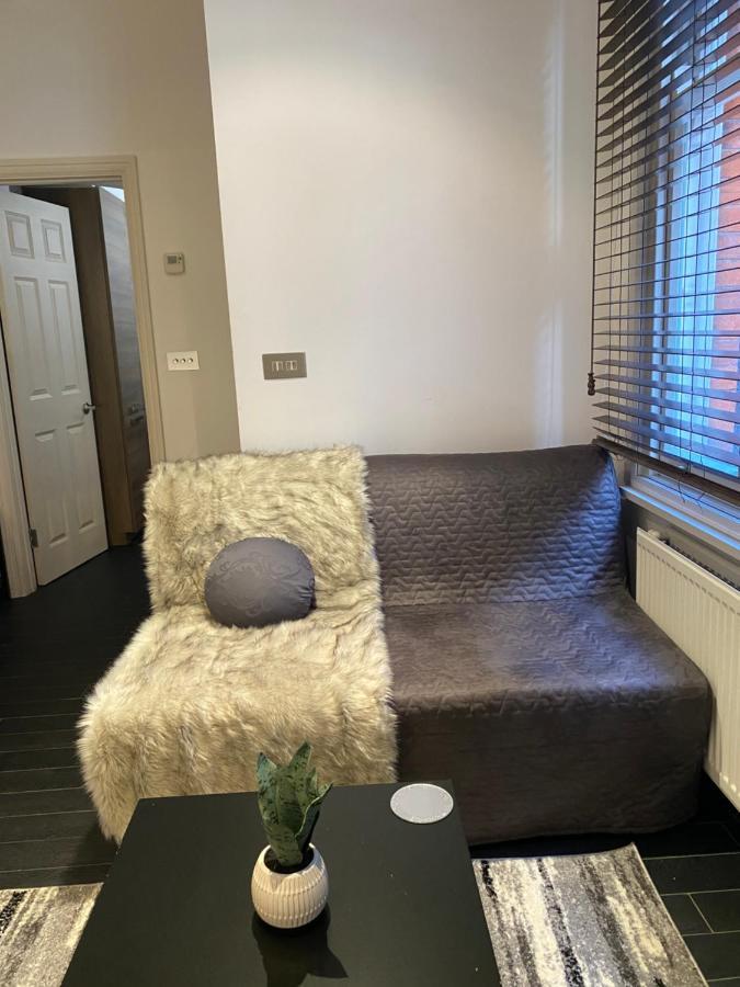 Apartamento Beautiful Modern Studio In High Street Kensington Londres Exterior foto