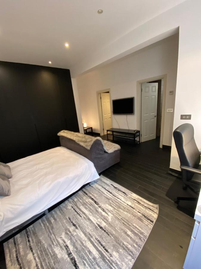 Apartamento Beautiful Modern Studio In High Street Kensington Londres Exterior foto